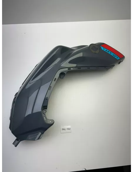 Couvre réservoir droit origine YAMAHA MT 07 2021 - 2024 – BAT-24139-00