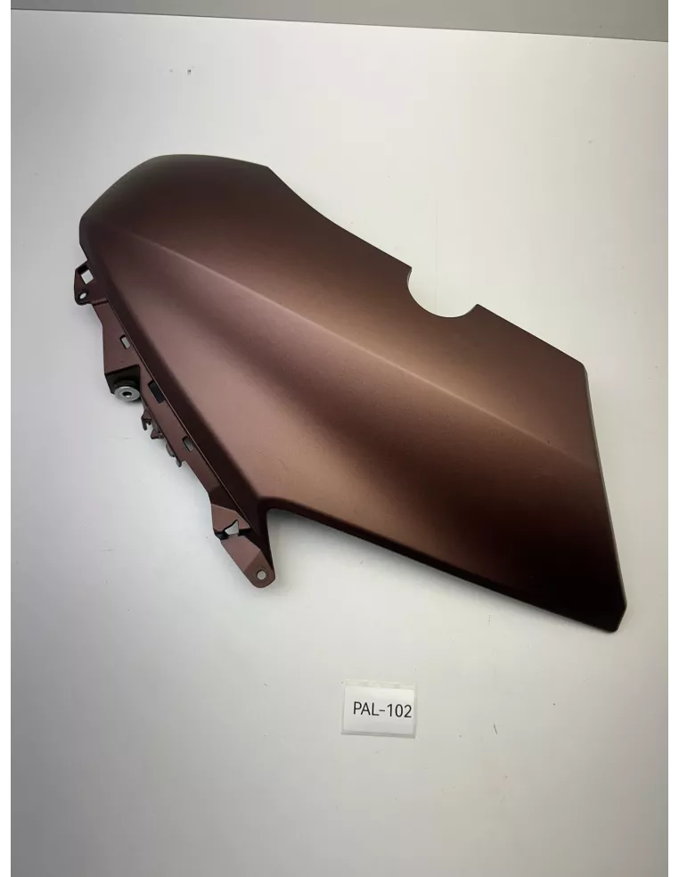 Carénage avant gauche origine YAMAHA XMAX 125 2018 - 2022 – BL1-F8351-00