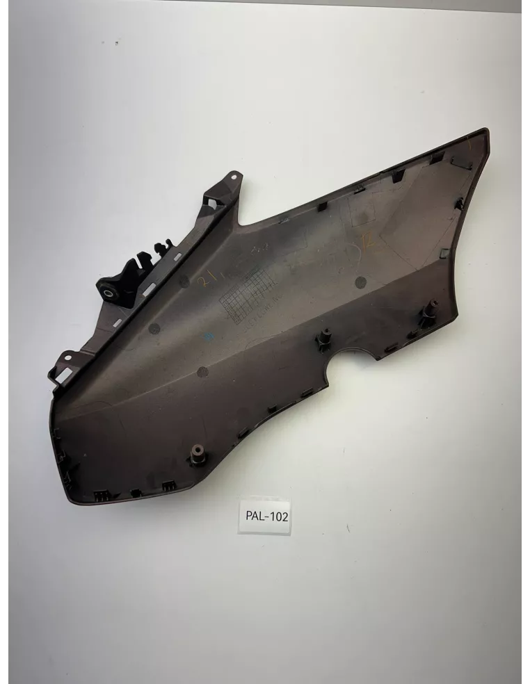 Carénage avant gauche origine YAMAHA XMAX 125 2018 - 2022 – BL1-F8351-00