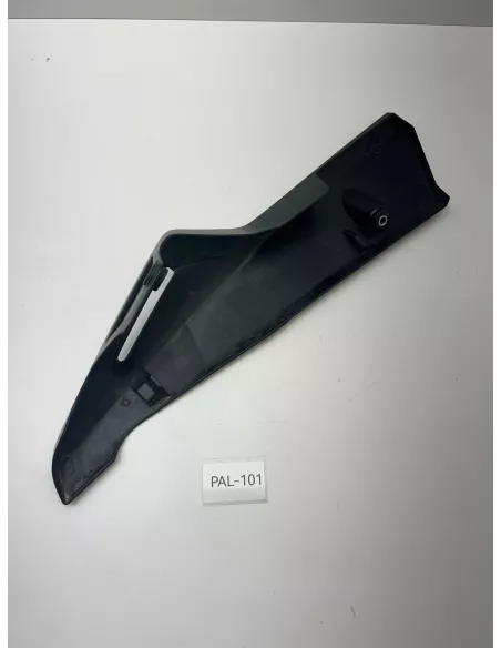 Flanc intérieur droit origineYAMAHA FZ8 N / S 2010 - 2015 – 59P-28395-00