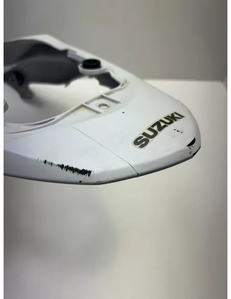Coque arrière blanche origine SUZUKI GSR 750 2011 - 2014 – 47311-08J