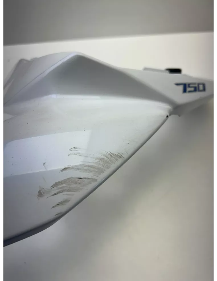 Coque arrière blanche origine SUZUKI GSR 750 2011 - 2014 – 47311-08J