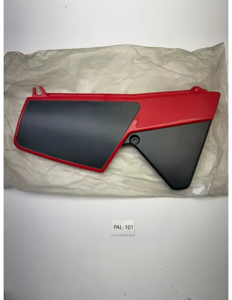 Carénage latéral arrière droit origine rouge YAMAHA DT 125 LC 1982 - 1984 – 10V-21721-60-98