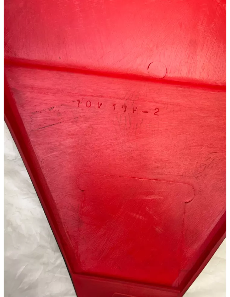 Carénage latéral arrière droit origine rouge YAMAHA DT 125 LC 1982 - 1984 – 10V-21721-60-98