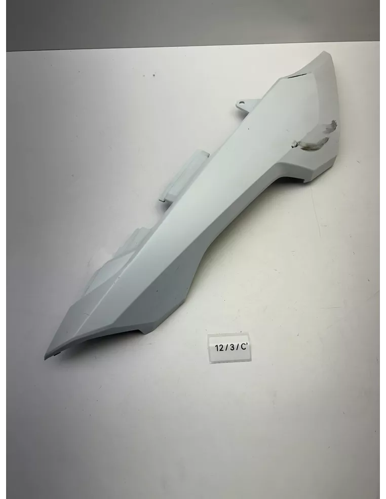 Flanc de carénage arrière droit origine blanc HONDA NC 750 X 2016 - 2021 – 77215-MKA-D80ZD