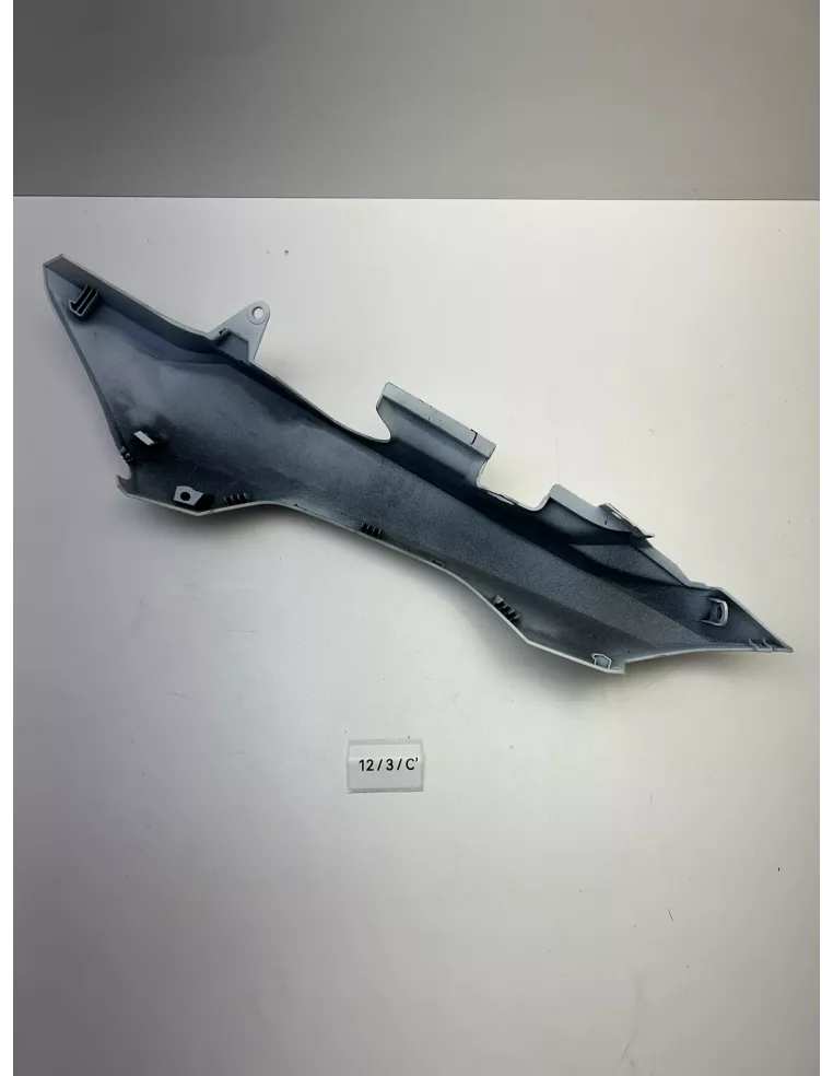 Flanc de carénage arrière droit origine blanc HONDA NC 750 X 2016 - 2021 – 77215-MKA-D80ZD