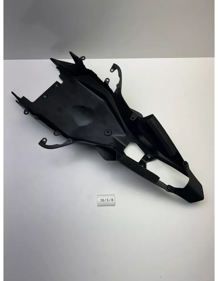 Passage de roue origine YAMAHA R1  2015 - 2026 – 2CR-21611-00