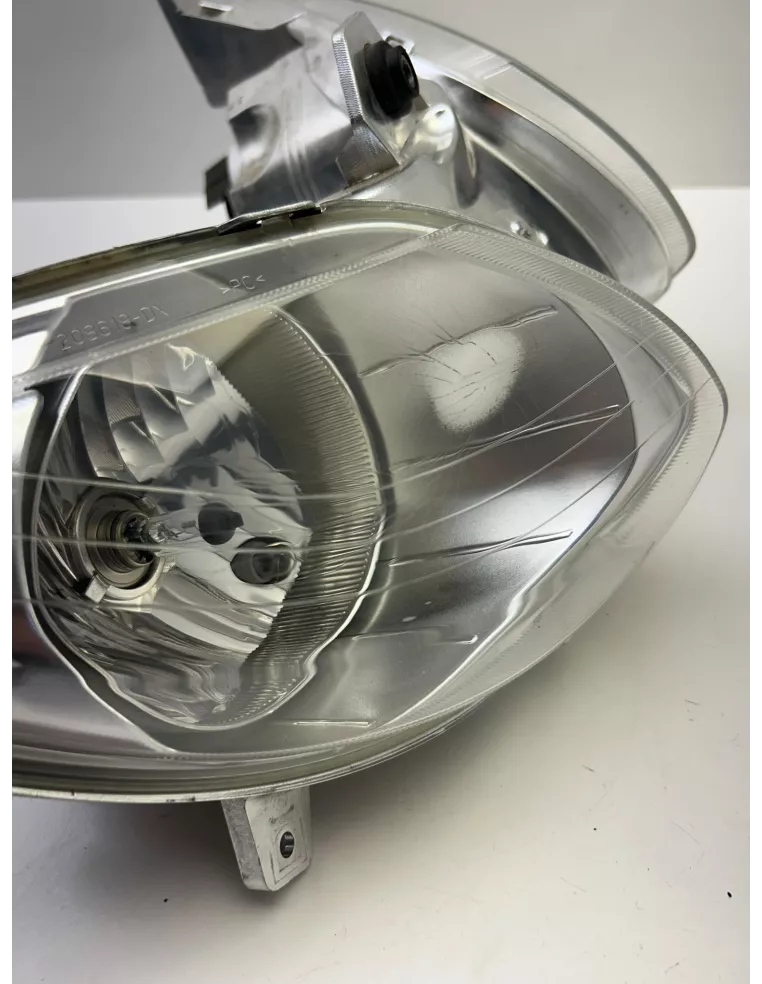 Phare avant origine / optique avant YAMAHA XMAX 125 2010 - 2013 – 37PH410A0000