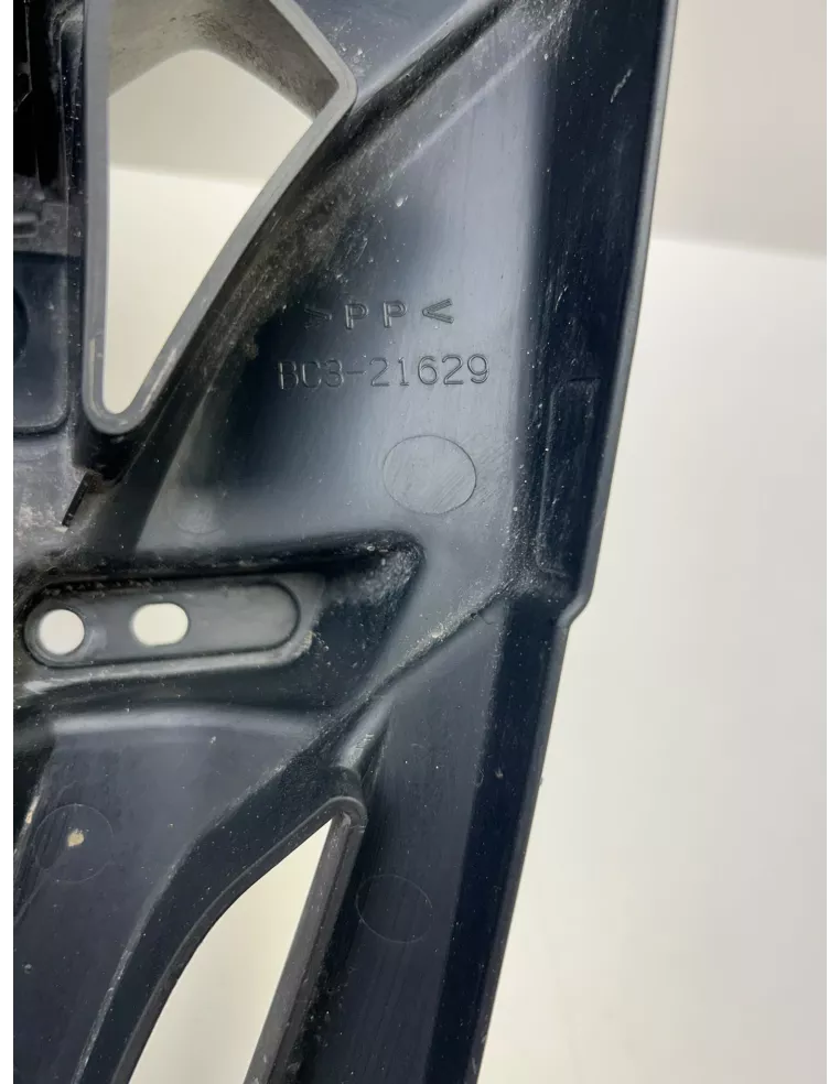 Support de plaque origine YAMAHA 530 TMAX 2017 - 2019 – BC3-21629-00