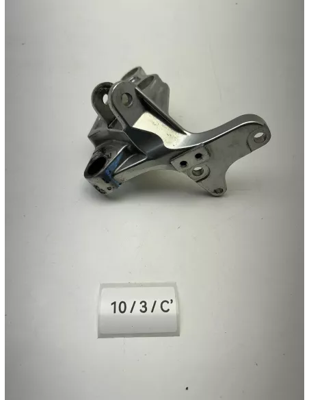 Platine de repose pieds avant droite origine YAMAHA VMAX 1700 2009 - 2016 – 2S3-27443-00