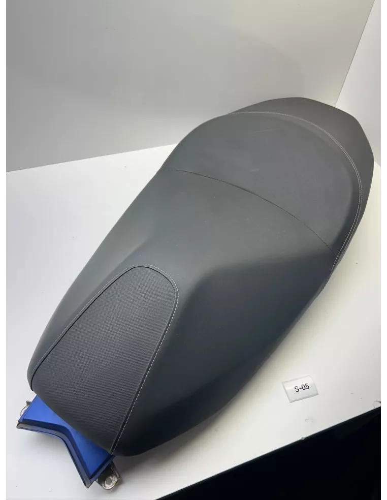 Selle biplace origine HONDA FORZA 125 2015 - 2017 – 77200-K40-F00