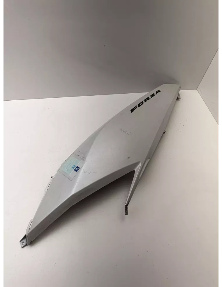 Flanc de selle gauche origine blanc HONDA FORZA 125 2015 - 2018 – 83600-K40-F000