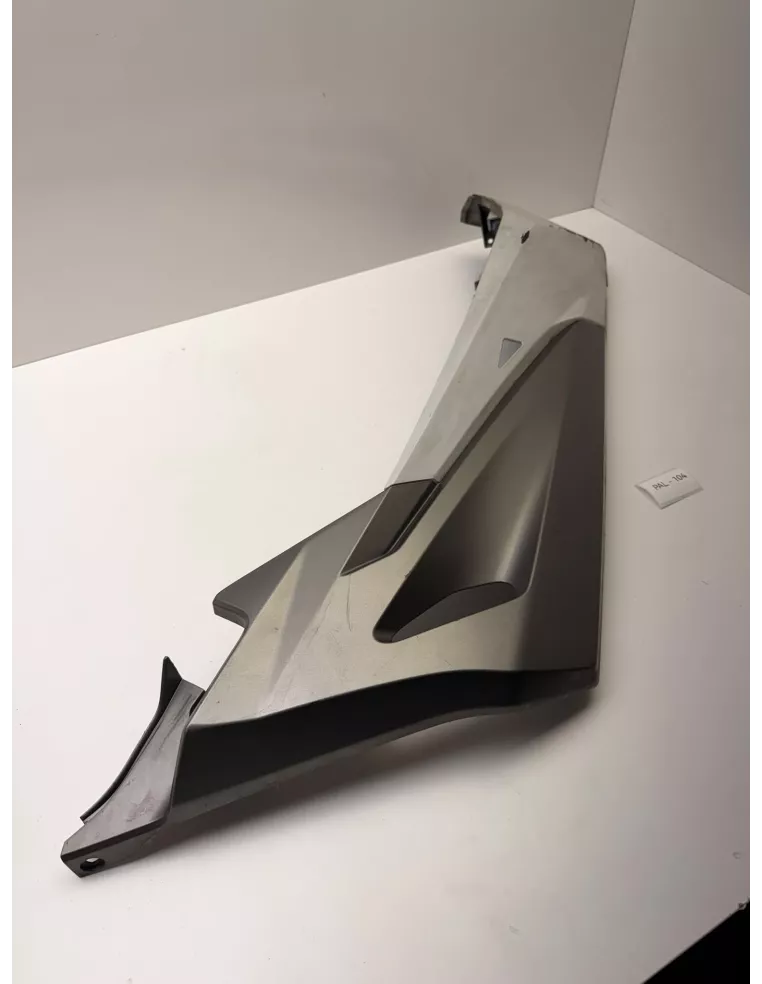 Carénage bas de caisse droit origine HONDA FORZA 125 2015 - 2018 – 64431-K40-F000