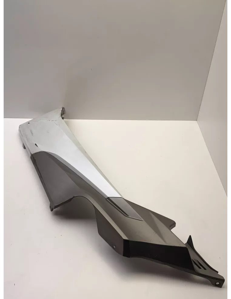 Carénage bas de caisse gauche origine HONDA FORZA 125 2015 - 2018 – 64432-K40-F000