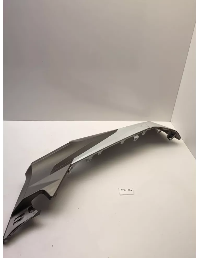 Carénage bas de caisse gauche origine HONDA FORZA 125 2015 - 2018 – 64432-K40-F000