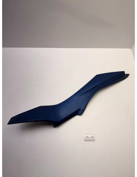 Cache latéral arrière droit origine bleu HONDA FORZA 125 2015 - 2018 – 83520-K40-F000
