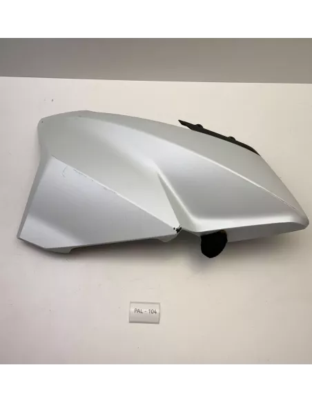 Flanc de carénage avant gauche origine blanc HONDA FORZA 125 2015 - 2018 – 64502-K40-F000