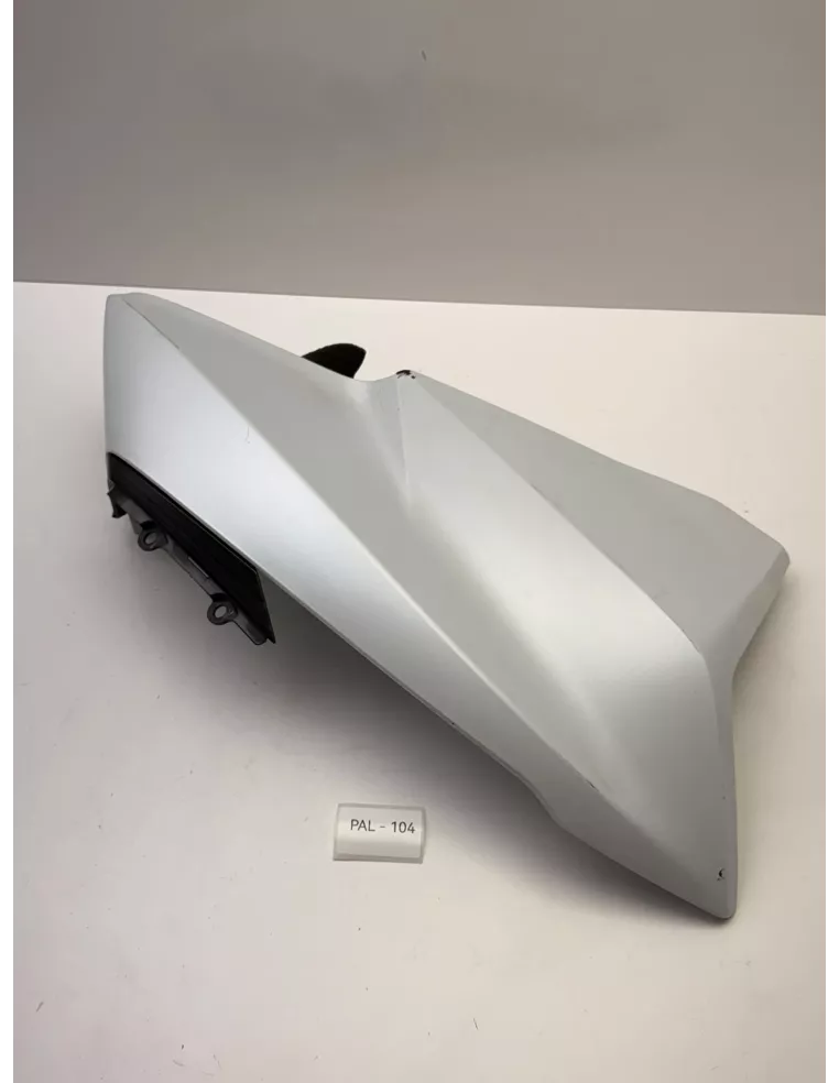 Flanc de carénage avant gauche origine blanc HONDA FORZA 125 2015 - 2018 – 64502-K40-F000