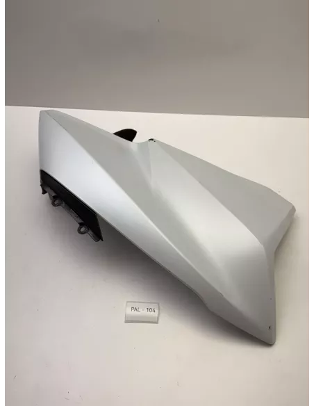 Flanc de carénage avant gauche origine blanc HONDA FORZA 125 2015 - 2018 – 64502-K40-F000
