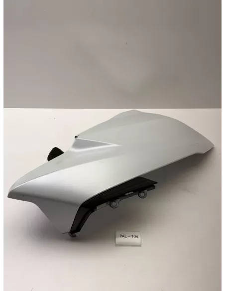 Flanc de carénage avant gauche origine blanc HONDA FORZA 125 2015 - 2018 – 64502-K40-F000