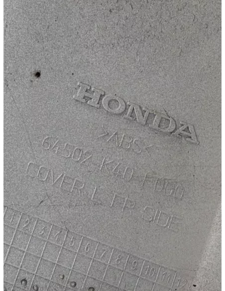 Flanc de carénage avant gauche origine blanc HONDA FORZA 125 2015 - 2018 – 64502-K40-F000