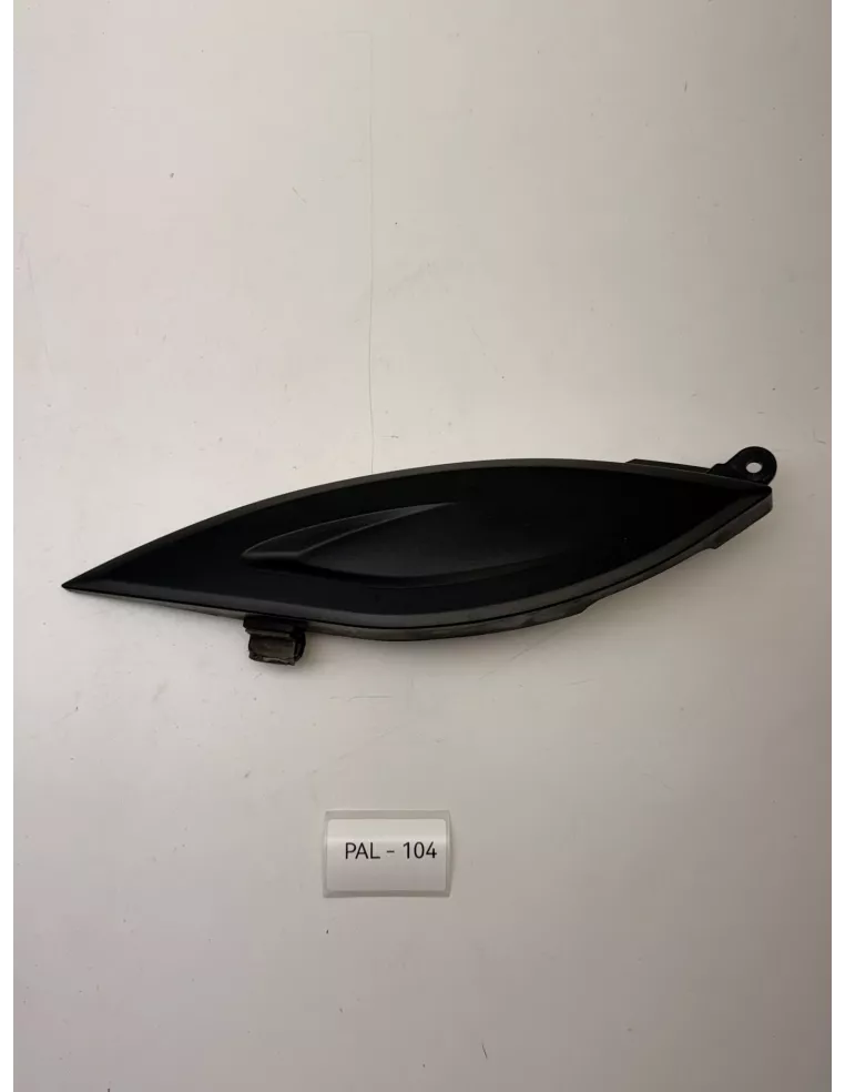 Cache latéral droit sous réservoir origine YAMAHA TDM 900 2002 - 2014 – 5PS-21721-00