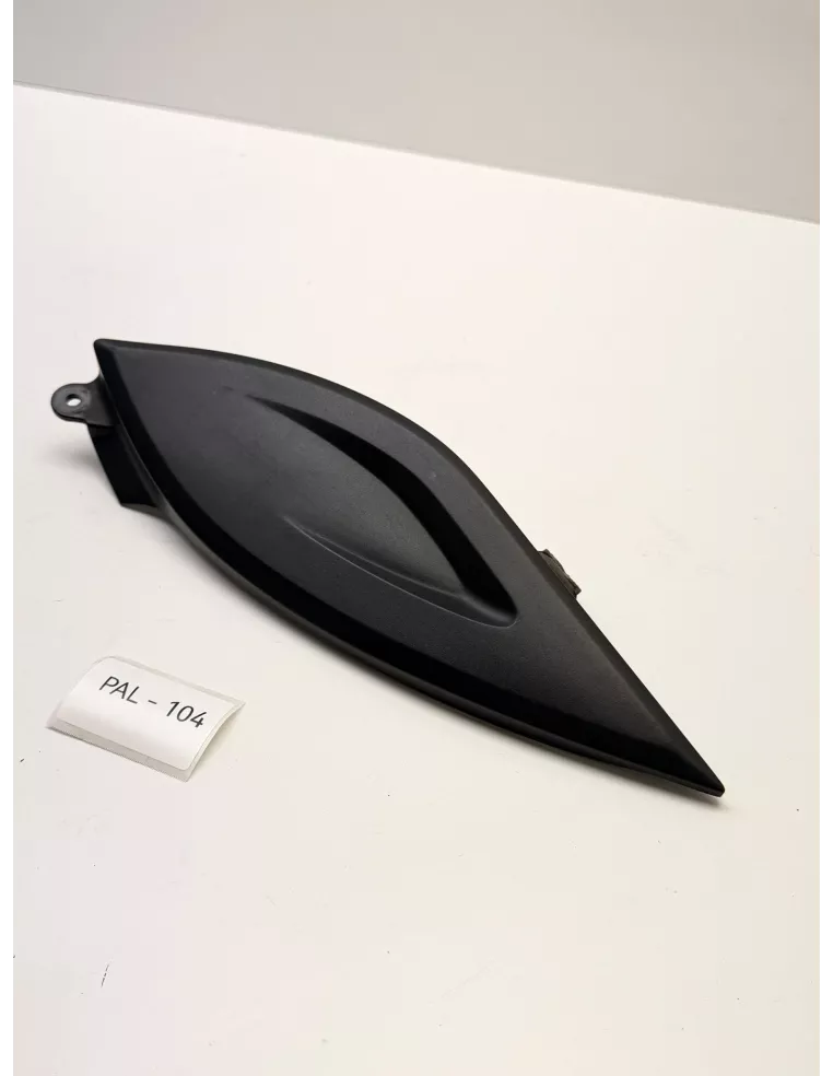 Cache latéral droit sous réservoir origine YAMAHA TDM 900 2002 - 2014 – 5PS-21721-00