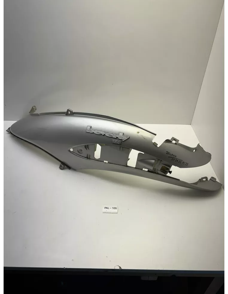 Coque arrière gauche origine PIAGGIO 125 Beverly 2001 - 2007 – 622340
