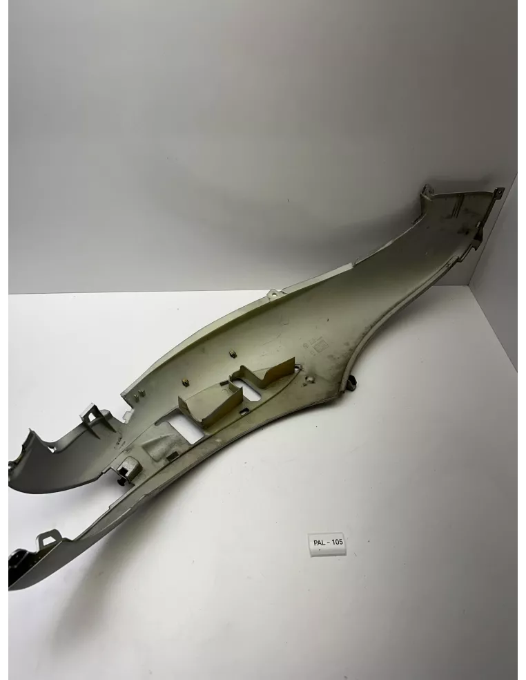 Coque arrière gauche origine PIAGGIO 125 Beverly 2001 - 2007 – 622340