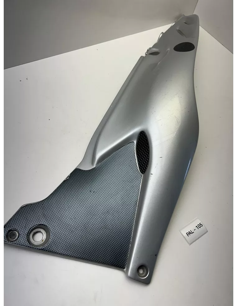 Flanc de selle gauche origine gris APRILIA PEGASO 650 1997 - 2004 – DIS.12870
