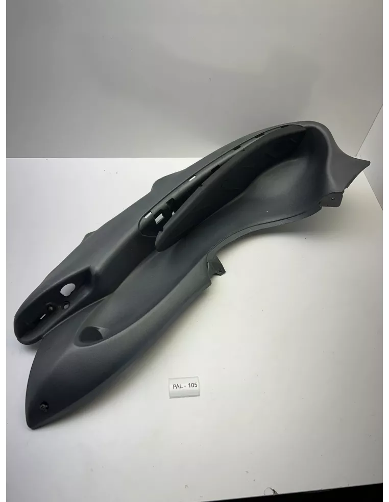 Marche pied gauche origine PIAGGIO 125 Beverly 2007 - 2008 – CM014203000C