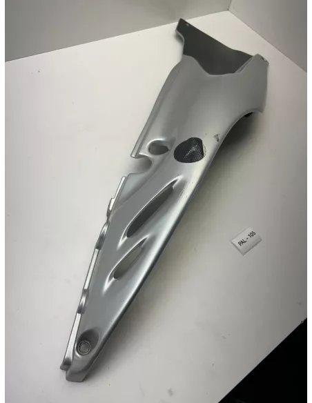 Flanc de selle droit origine gris APRILIA PEGASO 650 1997 - 2004 – AP8138952