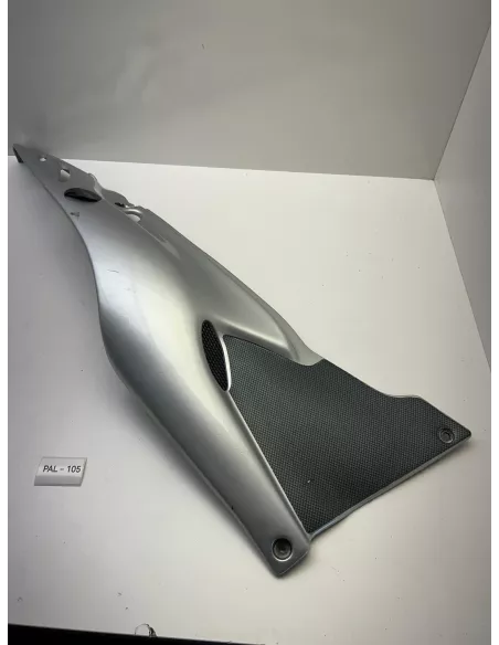 Flanc de selle droit origine gris APRILIA PEGASO 650 1997 - 2004 – AP8138952