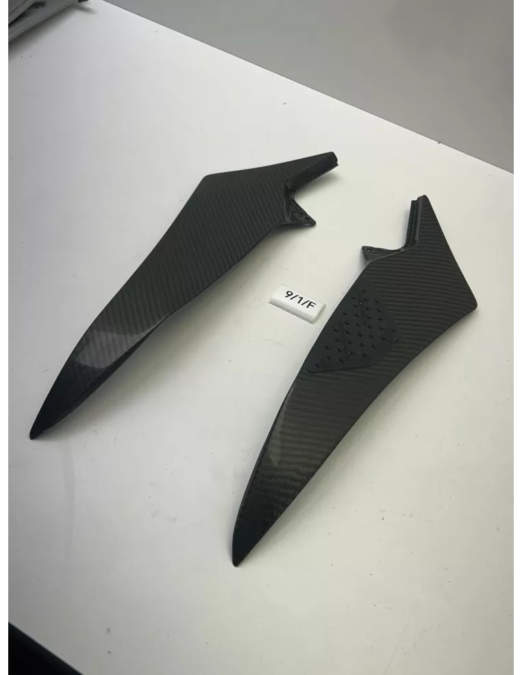 Paire de caches sous réservoir carbone YAMAHA R1 2009 - 2014