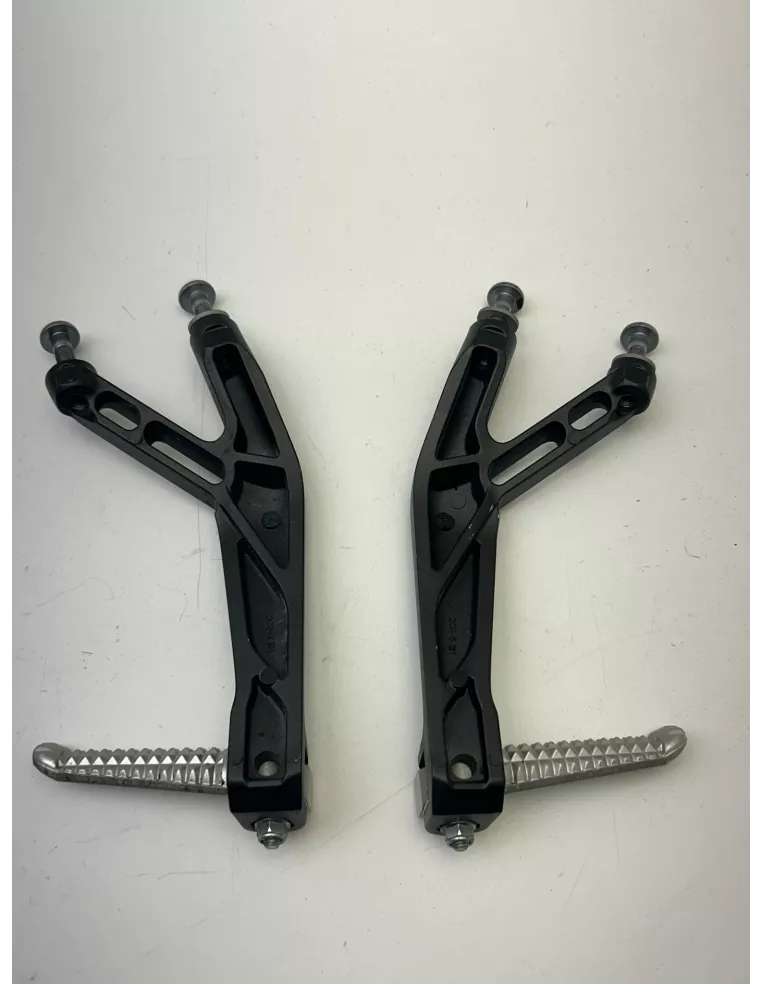 Supports de repose pieds passager droit et gauche origine YAMAHA R1 2015 - 2019 – 2CR-2741L-00 / 2CR-2742L-00