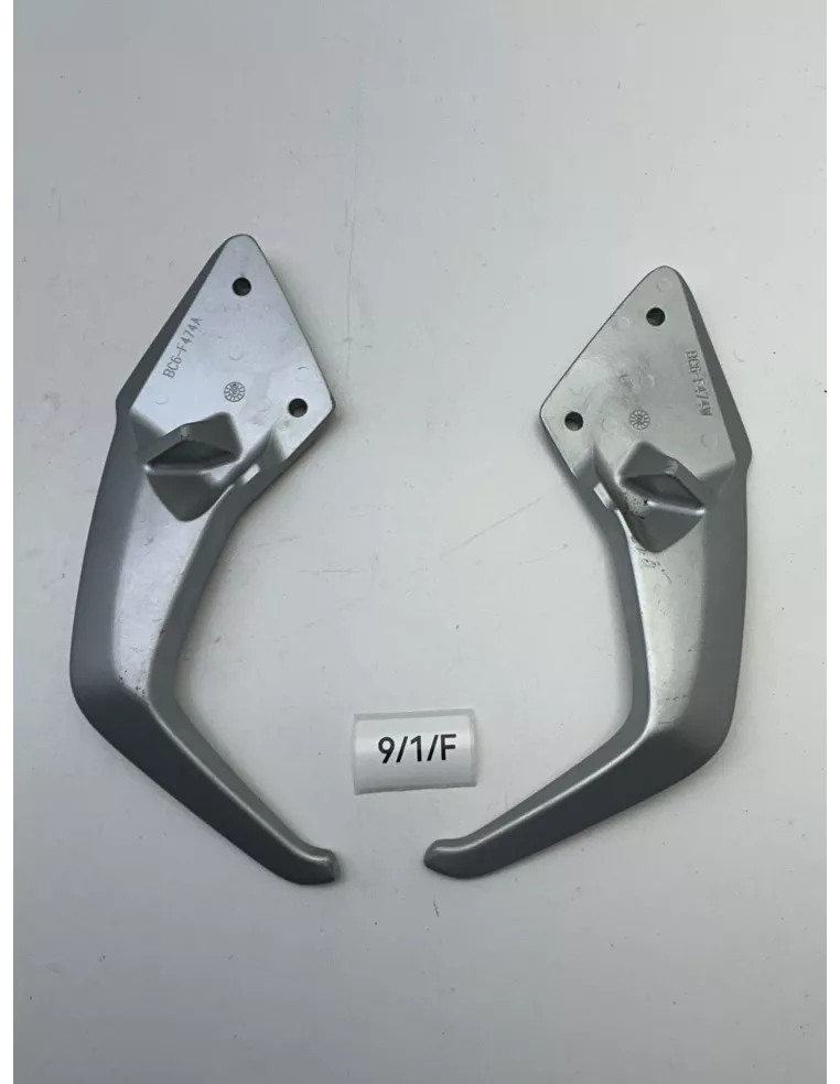 Poignée passager droit et gauche origine YAMAHA TRACER 700 2016 - 2019 – BC6-F474W-00 / BC6-F474A-00