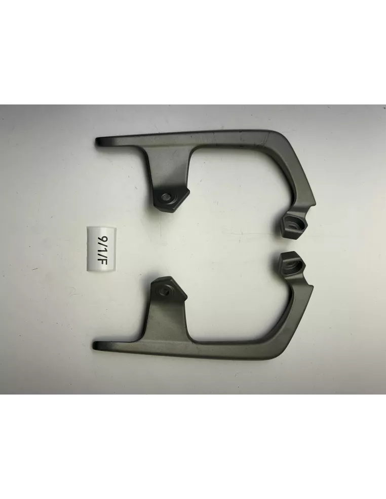 Poignée passager droite et gauche origine YAMAHA TRACER 900 2018 - 2020 – B5C-2474A-00 /  B5C-2474W-00