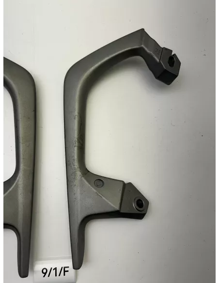Poignée passager droite et gauche origine YAMAHA TRACER 900 2018 - 2020 – B5C-2474A-00 /  B5C-2474W-00