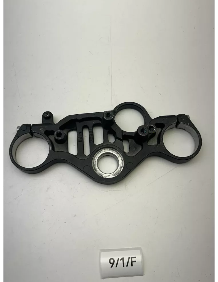 Té de fourche supérieur origine YAMAHA R1 2015 - 2026 – 2CR-23435-01
