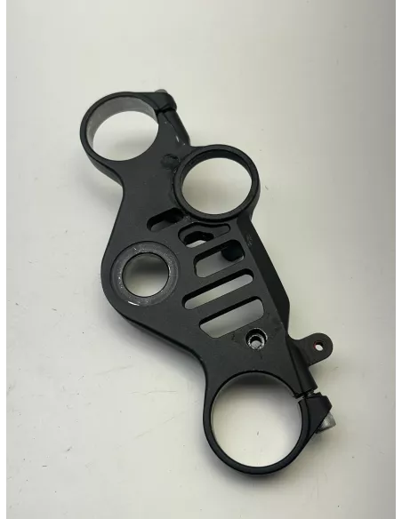 Té de fourche supérieur origine YAMAHA R1 2015 - 2026 – 2CR-23435-01