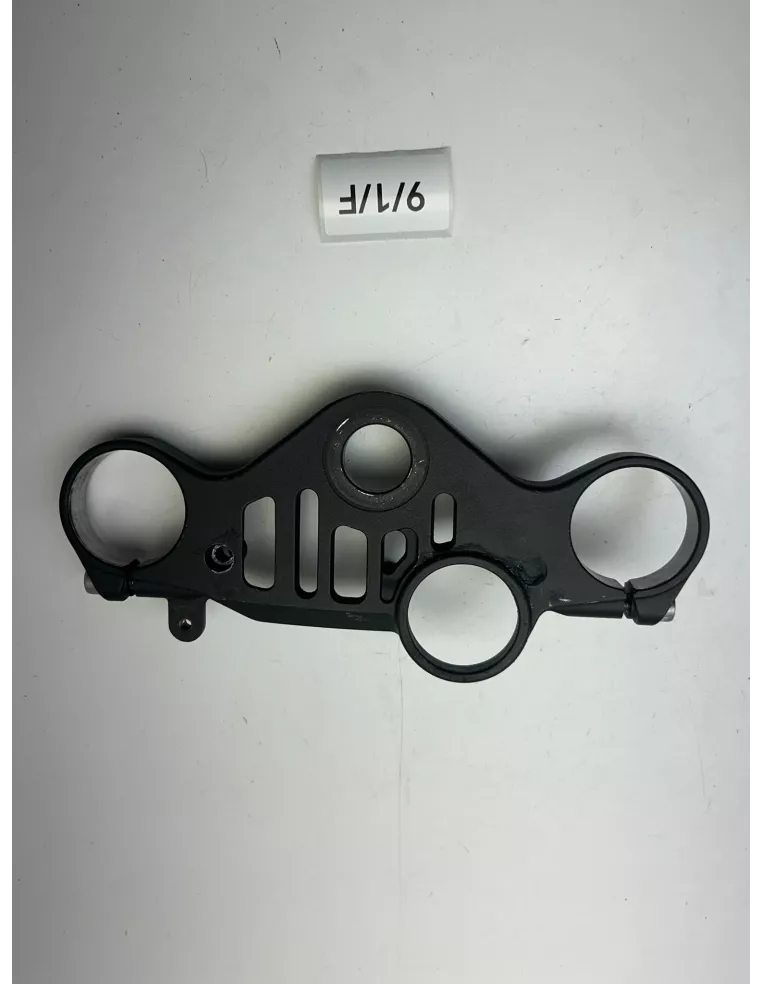 Té de fourche supérieur origine YAMAHA R1 2015 - 2026 – 2CR-23435-01