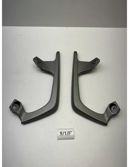 Poignée passager droite et gauche origine YAMAHA TRACER 900 2018 - 2020 – B5C-2474A-00 /  B5C-2474W-00