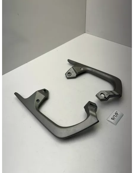 Poignée passager droite et gauche origine YAMAHA TRACER 900 2018 - 2020 – B5C-2474A-00 /  B5C-2474W-00