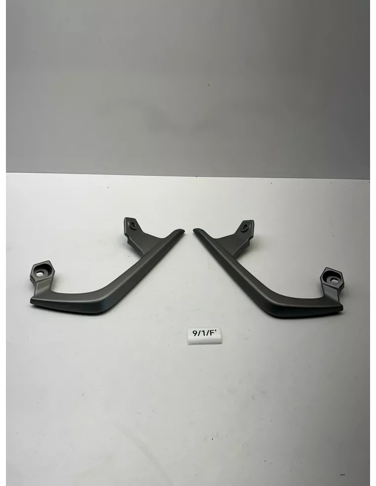 Poignée passager droite et gauche origine YAMAHA TRACER 900 2018 - 2020 – B5C-2474A-00 /  B5C-2474W-00