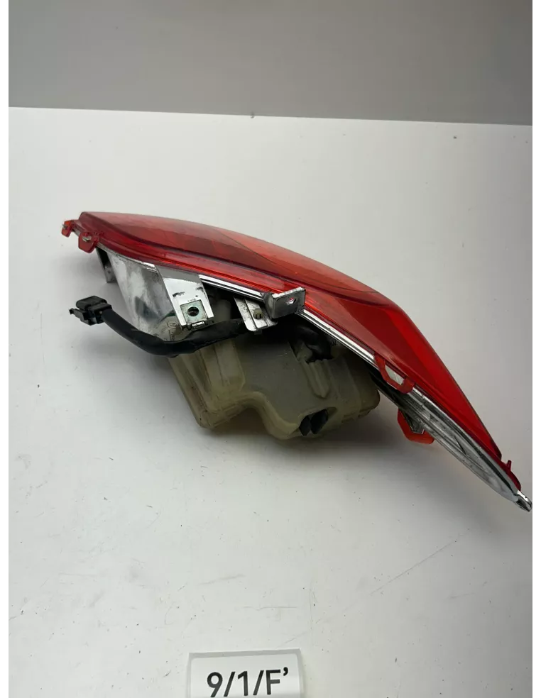 Bloc feu arrière et clignotant arrière gauche origine YAMAHA XMAX 125 2010 - 2013 – 37P-H4710-01