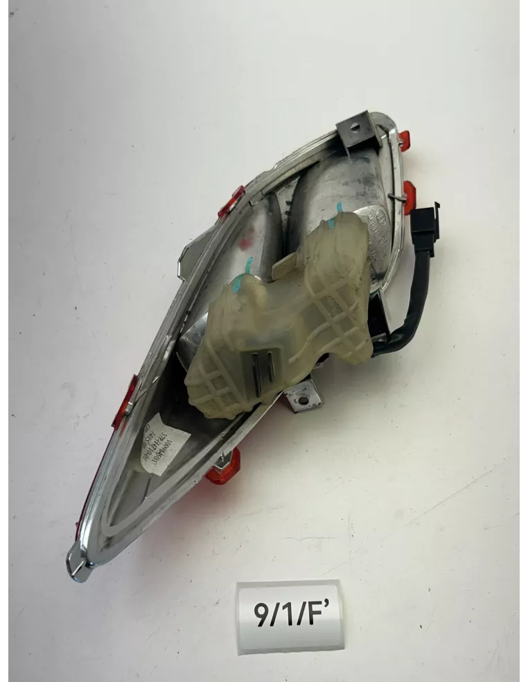 Bloc feu arrière et clignotant arrière gauche origine YAMAHA XMAX 125 2010 - 2013 – 37P-H4710-01