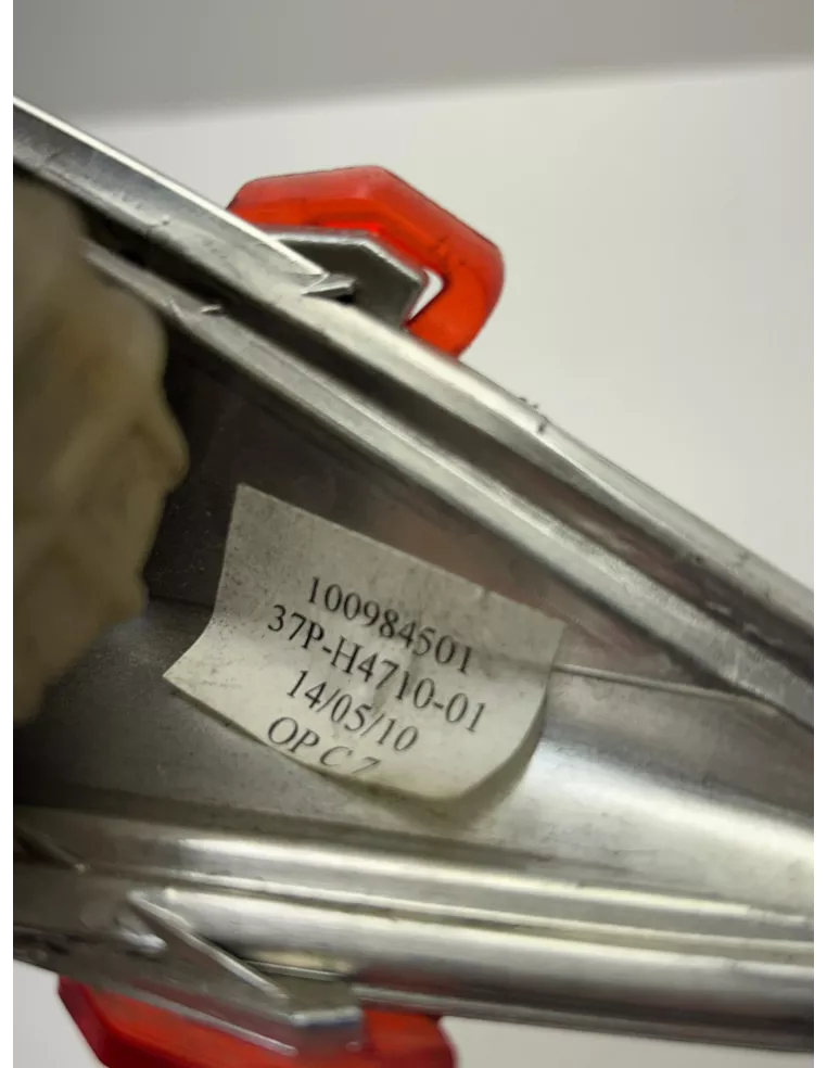Bloc feu arrière et clignotant arrière gauche origine YAMAHA XMAX 125 2010 - 2013 – 37P-H4710-01