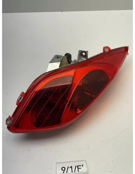 Bloc feu arrière et clignotant arrière droit origine YAMAHA XMAX 125 2010 - 2013 – 37P-H4730-01