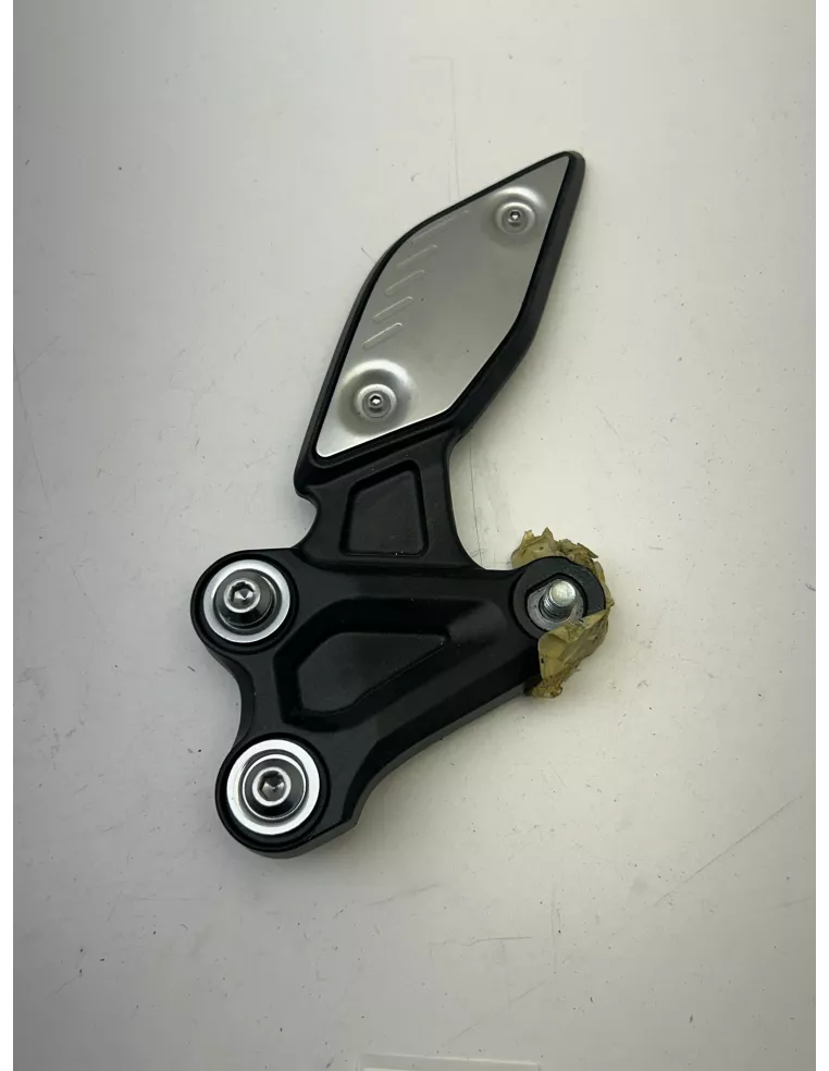 Platine de repose pied avant gauche YAMAHA FZ8 2011 - 2015 – 39P-27442-00