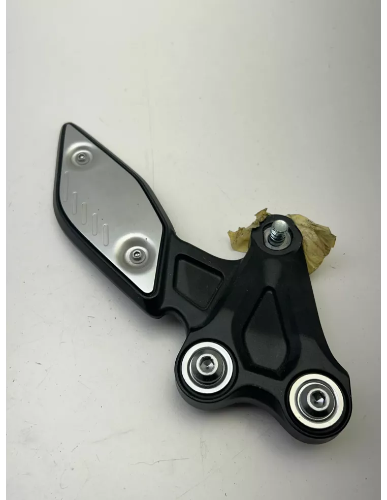 Platine de repose pied avant gauche YAMAHA FZ8 2011 - 2015 – 39P-27442-00